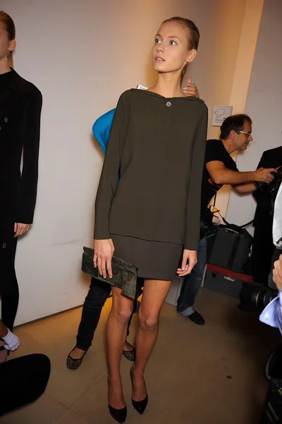 Look 25